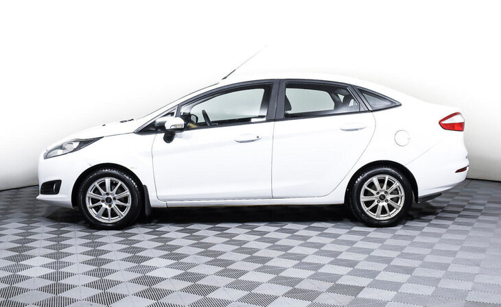 Ford Fiesta - Фото 2