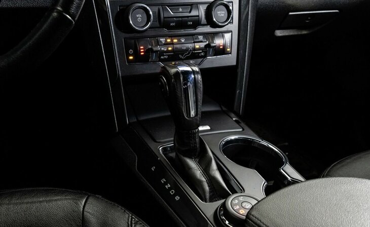 Ford Explorer - Фото 11