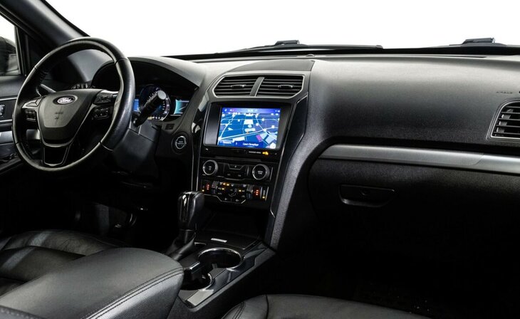 Ford Explorer - Фото 5