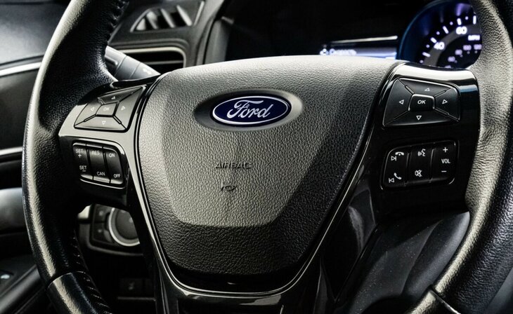 Ford Explorer - Фото 8