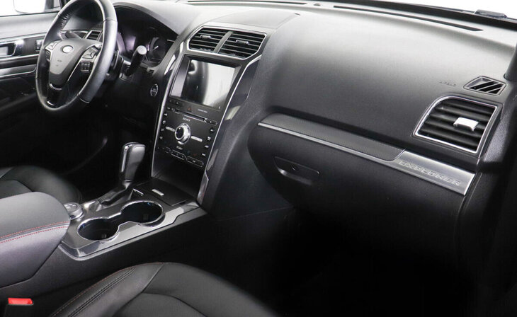 Ford Explorer - Фото 6