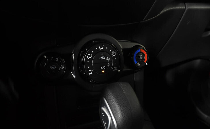 Ford Fiesta - Фото 14