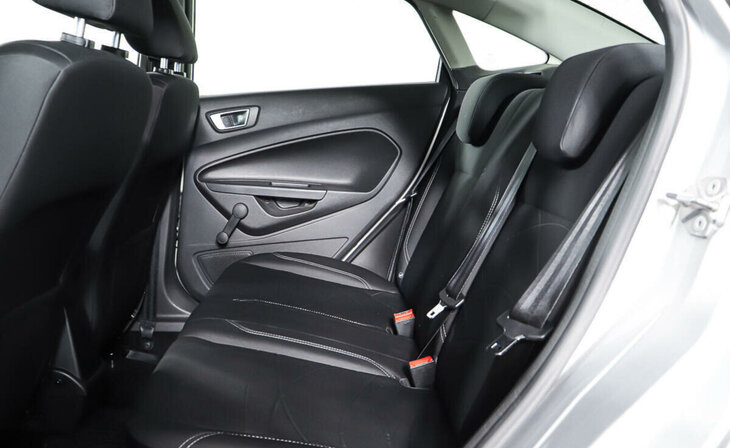 Ford Fiesta - Фото 16