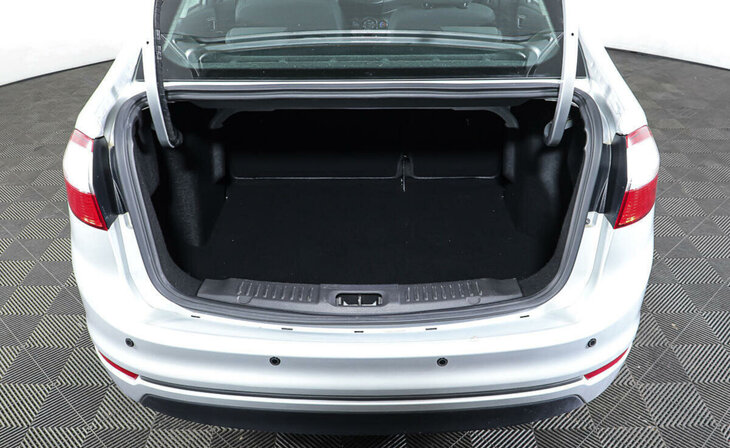 Ford Fiesta - Фото 17
