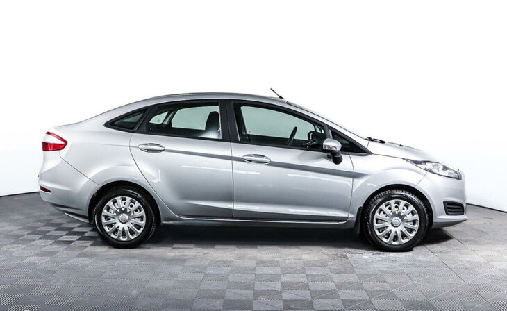 Ford Fiesta - Фото 3