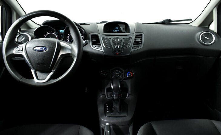 Ford Fiesta - Фото 7