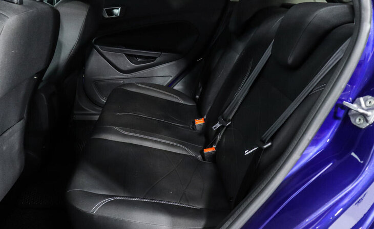 Ford Fiesta - Фото 10