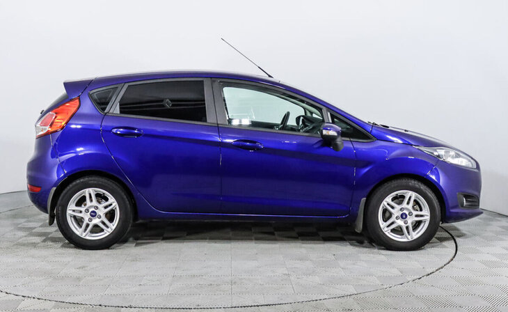 Ford Fiesta - Фото 3