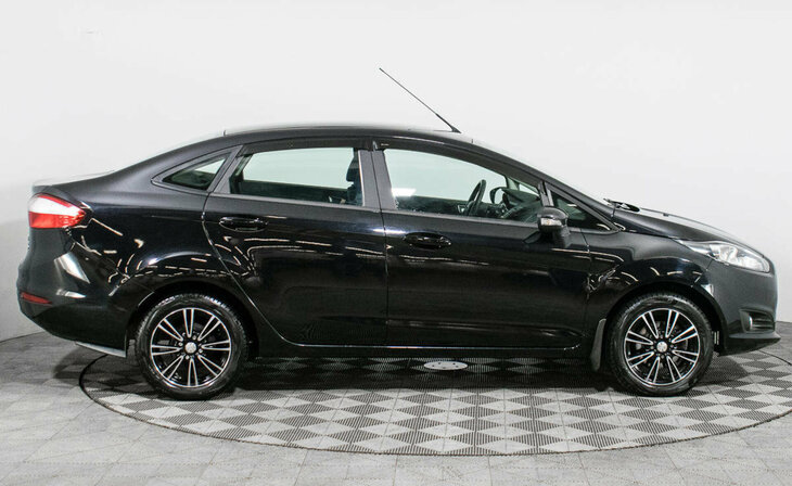 Ford Fiesta - Фото 3