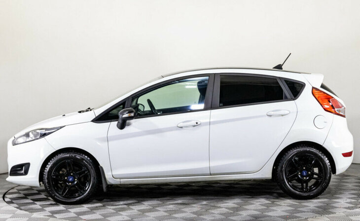 Ford Fiesta - Фото 2