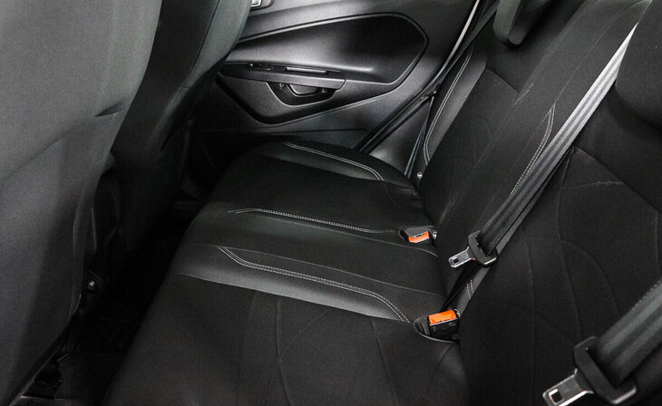 Ford Fiesta - Фото 7