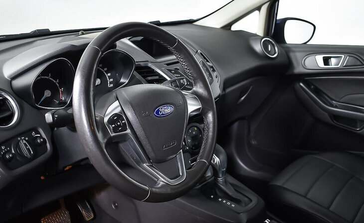 Ford Fiesta - Фото 9