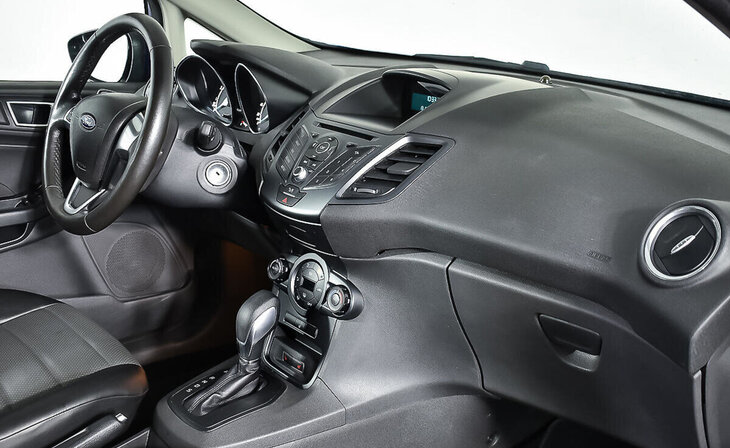 Ford Fiesta - Фото 7