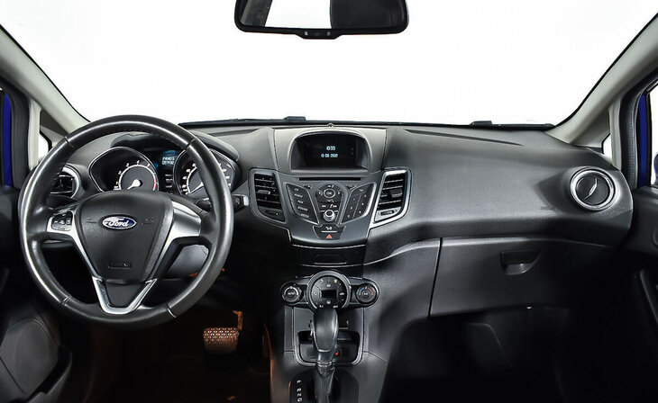 Ford Fiesta - Фото 8