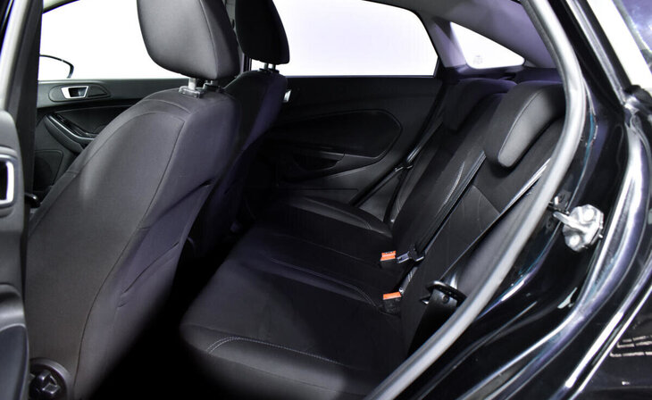 Ford Fiesta - Фото 9