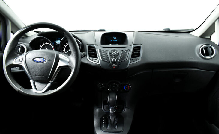 Ford Fiesta - Фото 7