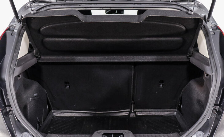 Ford Fiesta - Фото 12