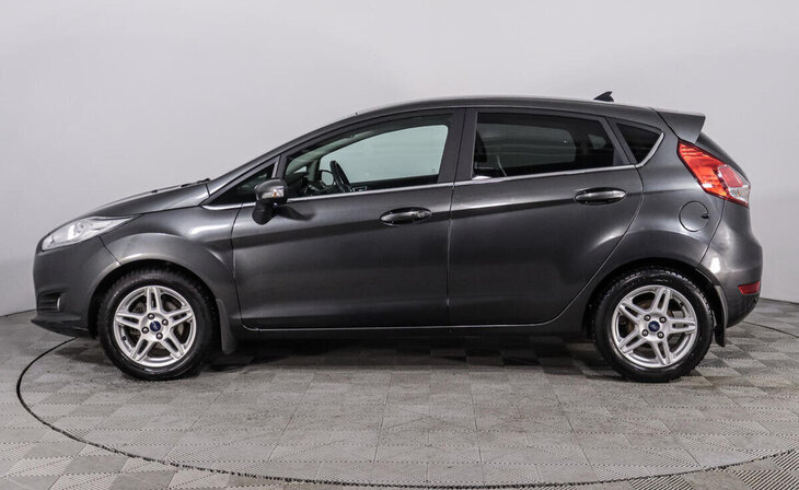 Ford Fiesta - Фото 2
