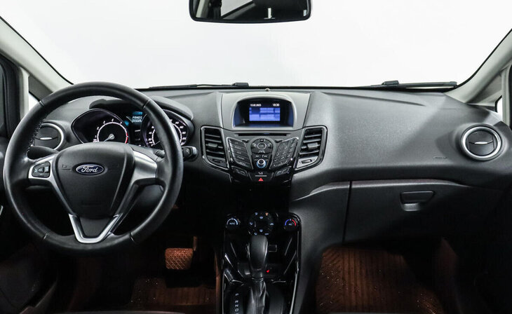 Ford Fiesta - Фото 7