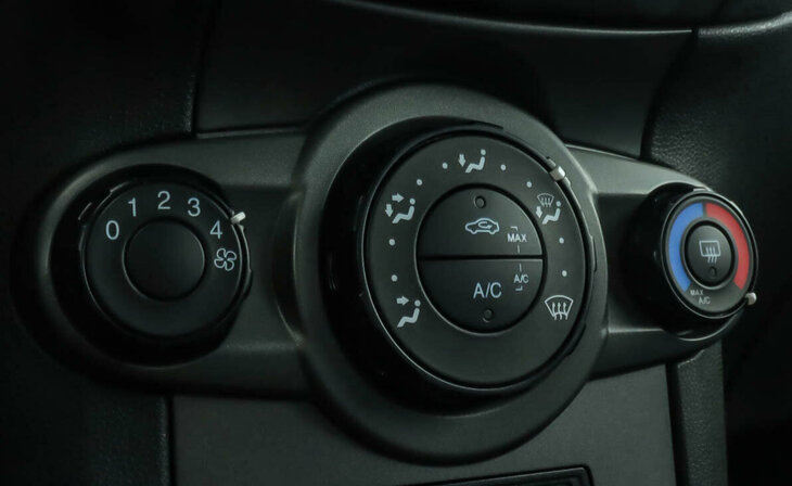 Ford Fiesta - Фото 10