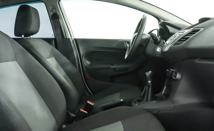 Ford Fiesta - Фото 7