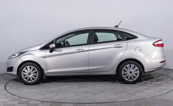 Ford Fiesta - Фото 2