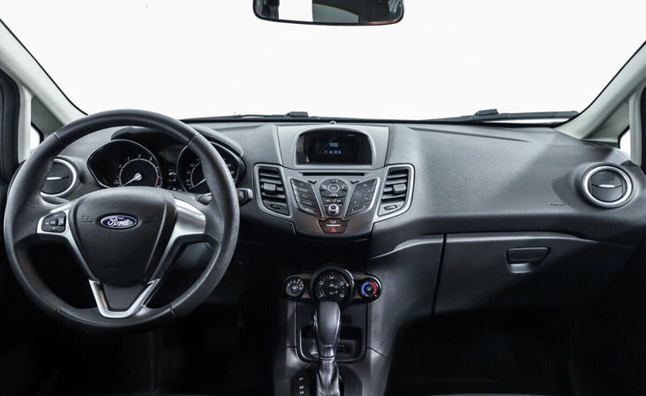 Ford Fiesta - Фото 7