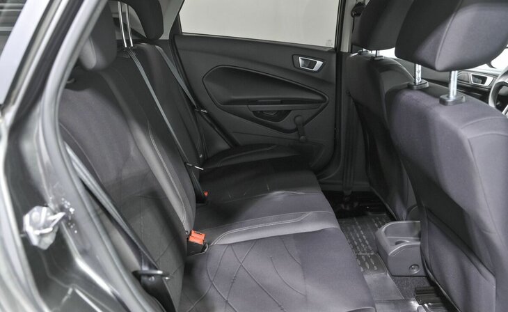Ford Fiesta - Фото 11