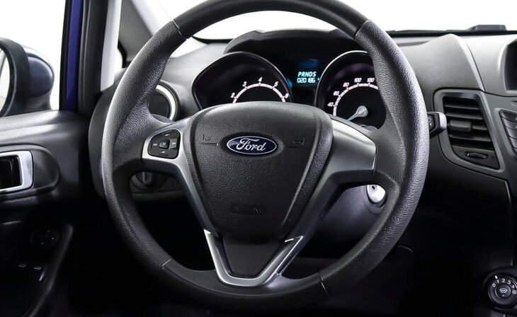 Ford Fiesta - Фото 12