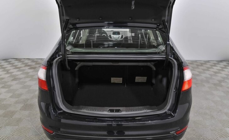 Ford Fiesta - Фото 10