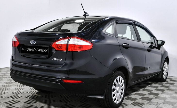 Ford Fiesta - Фото 2