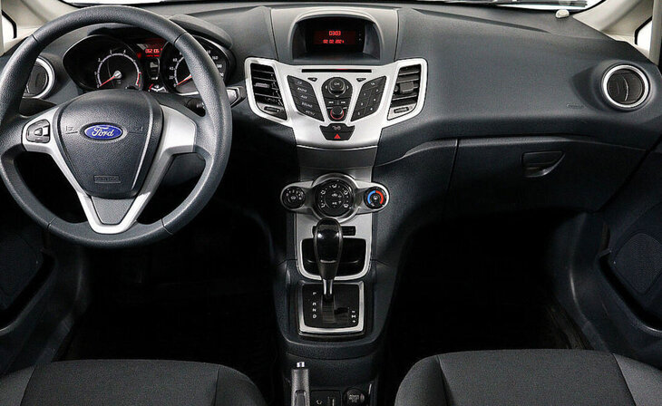 Ford Fiesta - Фото 7
