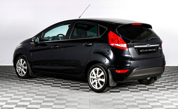 Ford Fiesta - Фото 2