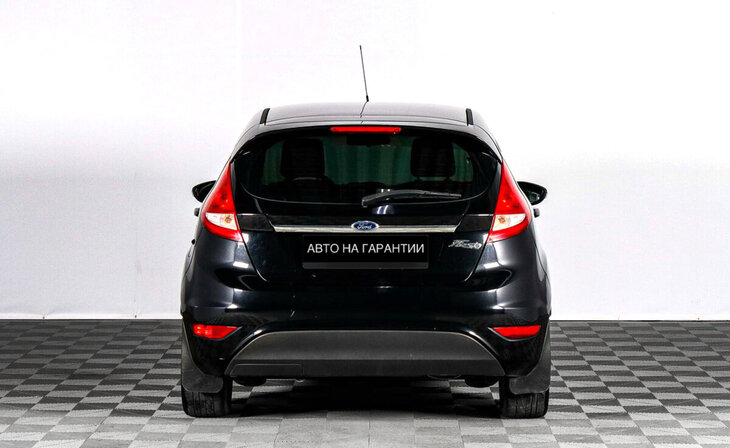 Ford Fiesta - Фото 3