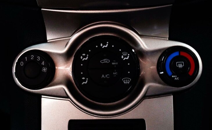 Ford Fiesta - Фото 8