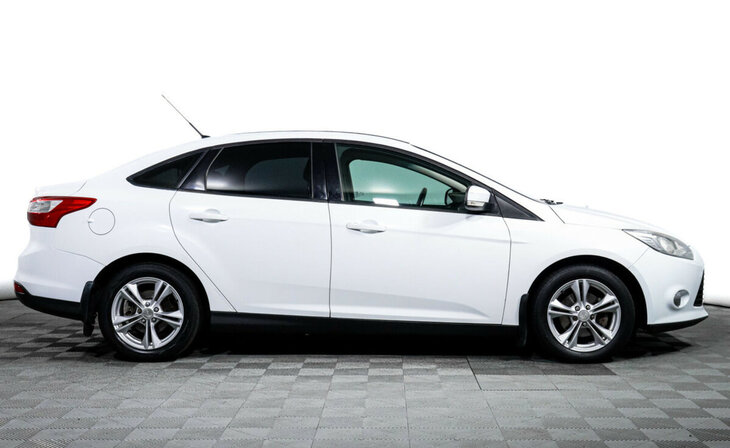 Ford Focus - Фото 3