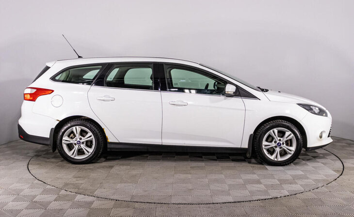 Ford Focus - Фото 3