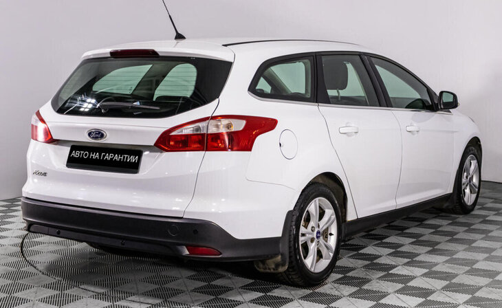 Ford Focus - Фото 4