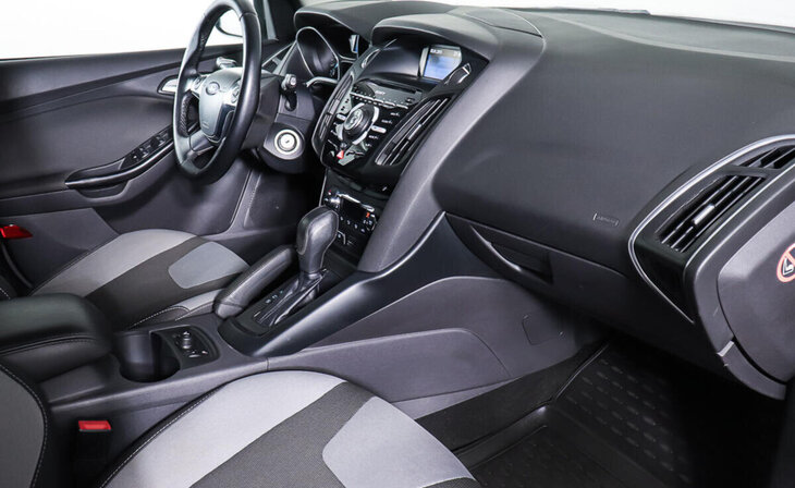 Ford Focus - Фото 9