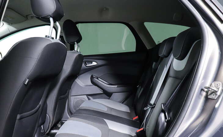 Ford Focus - Фото 16