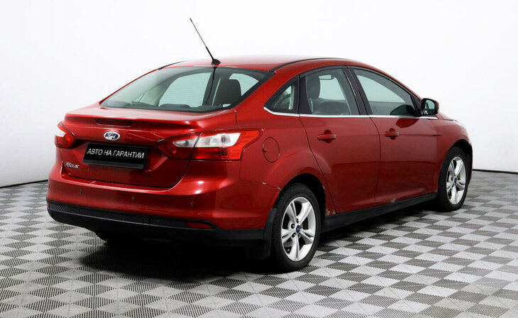 Ford Focus - Фото 4