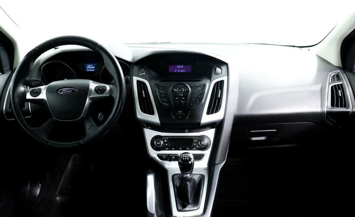 Ford Focus - Фото 7