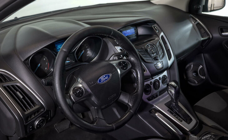 Ford Focus - Фото 6