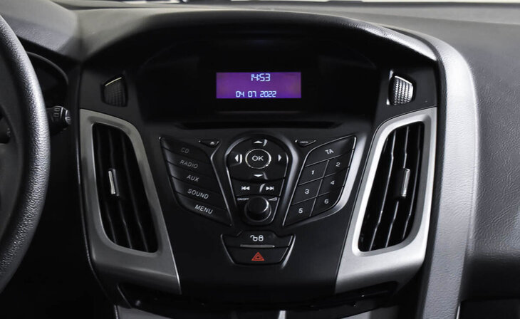 Ford Focus - Фото 13