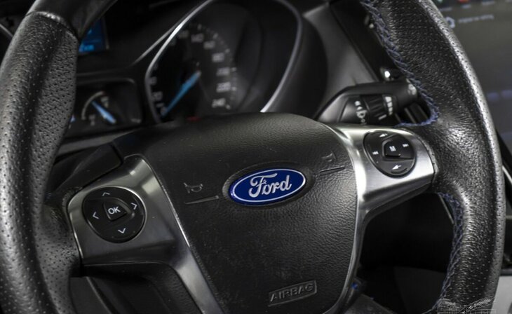 Ford Focus - Фото 9