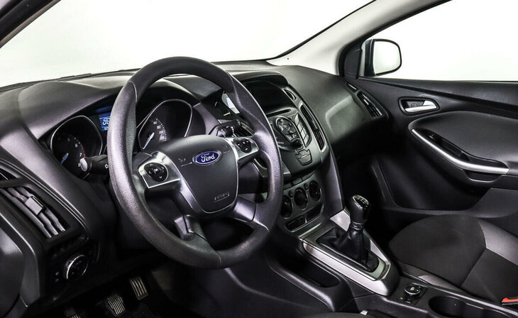 Ford Focus - Фото 9