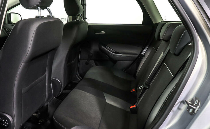 Ford Focus - Фото 13