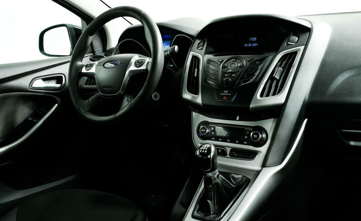 Ford Focus - Фото 7