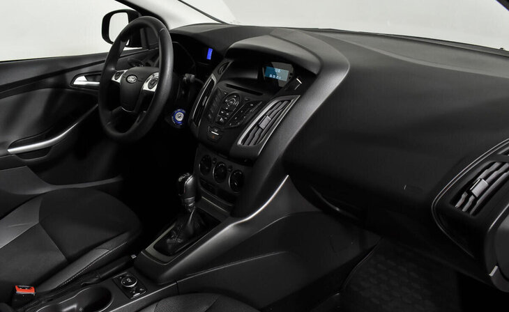 Ford Focus - Фото 7