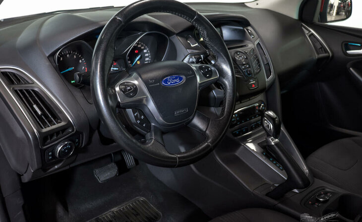 Ford Focus - Фото 5
